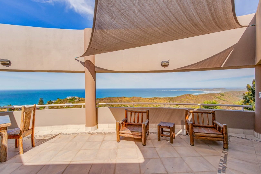 6 Bedroom Property for Sale in Brenton On Sea Western Cape